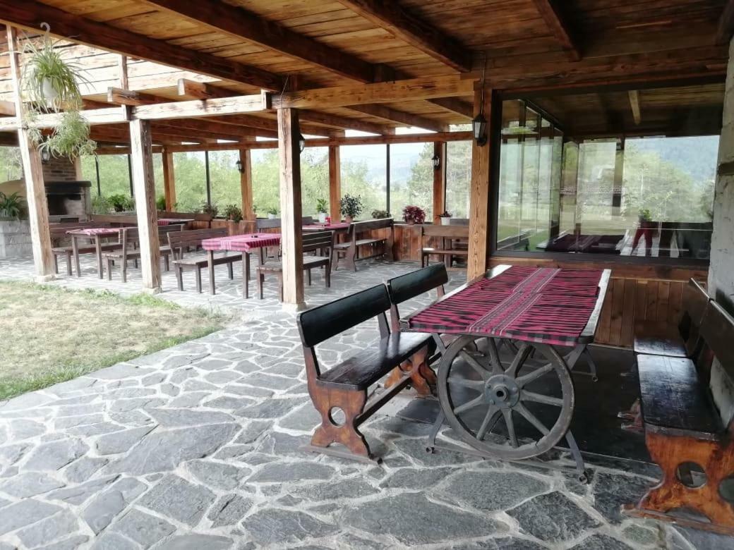 Family Hotel Kalifer Калофер Экстерьер фото